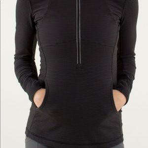 Lululemon Top Black Star Runner 1/2 Zipper Pullover Black with Grey Stripe 2